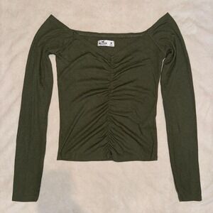 Off-the-shoulder Hollister ruched front olive green top. Size medium